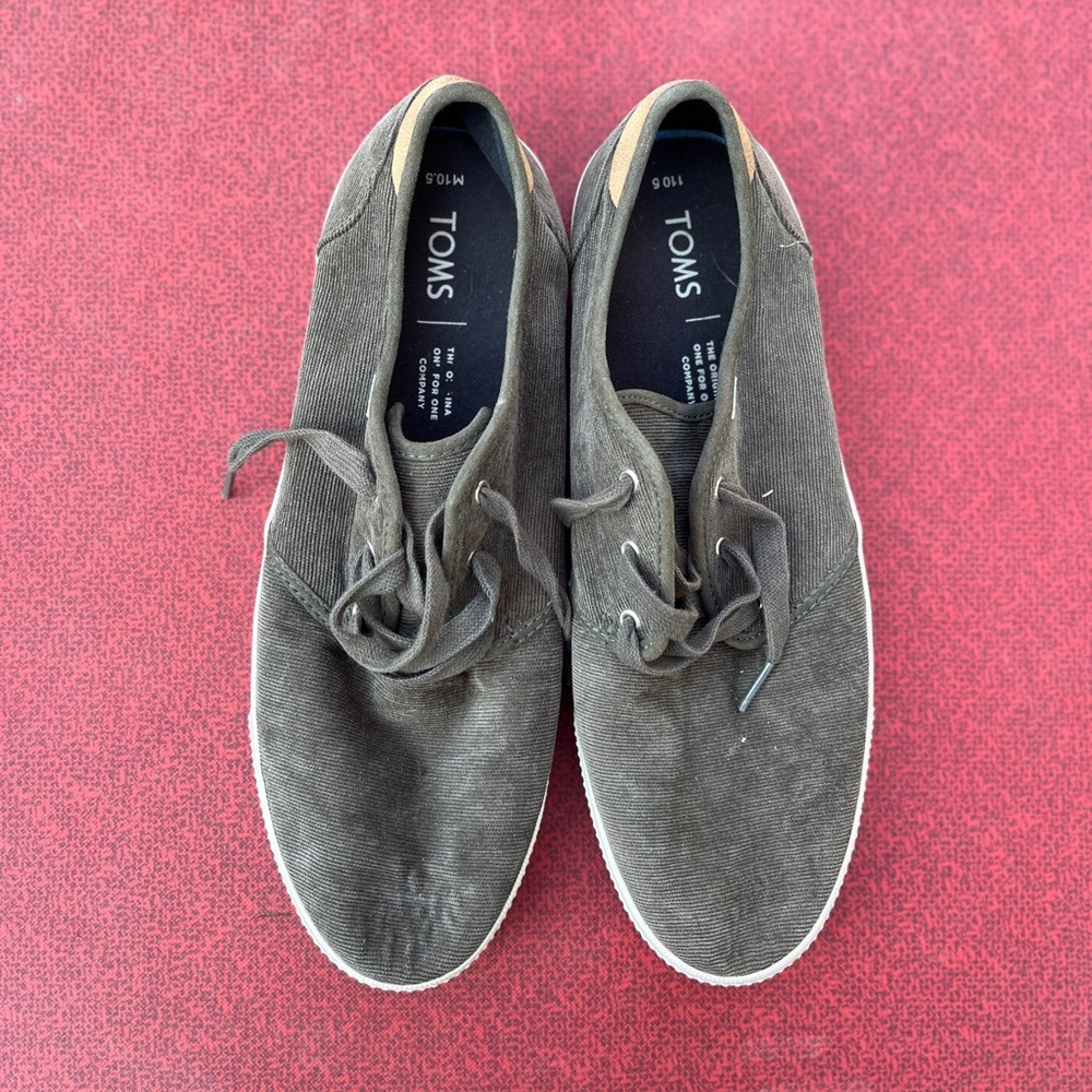 Olive corduroy sneakers